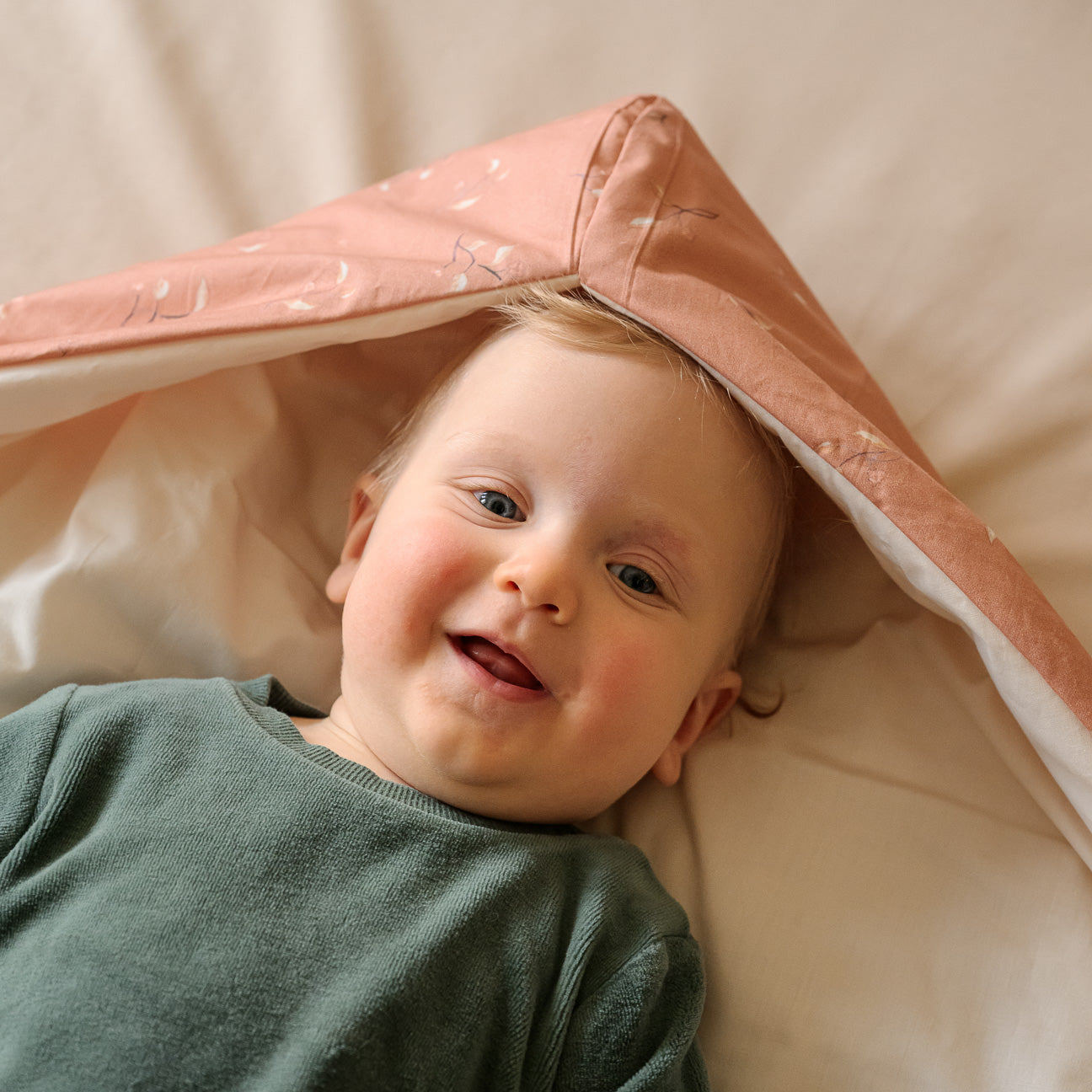 Fußsack für den Kinderwagen für Neugeborene
- 0–6 Monate- Foliage- Perkal - Dalfilo