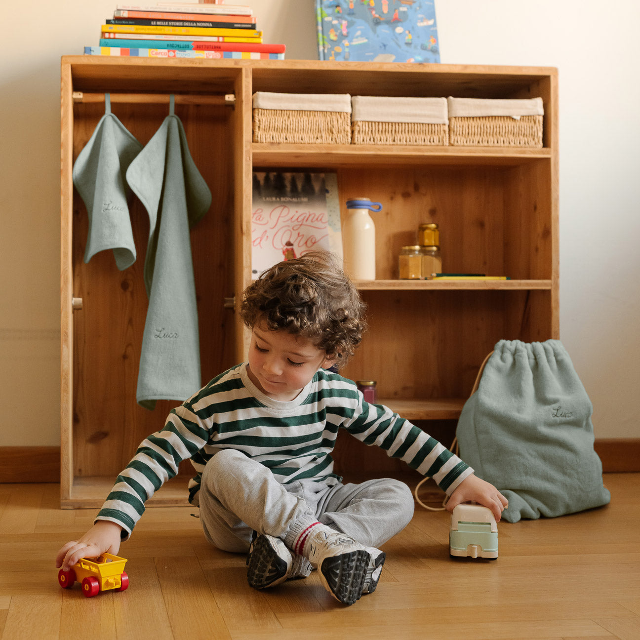 Kinder-Schulset
- Einheitsgröße- Salbeigrün- Baumwolle - Dalfilo